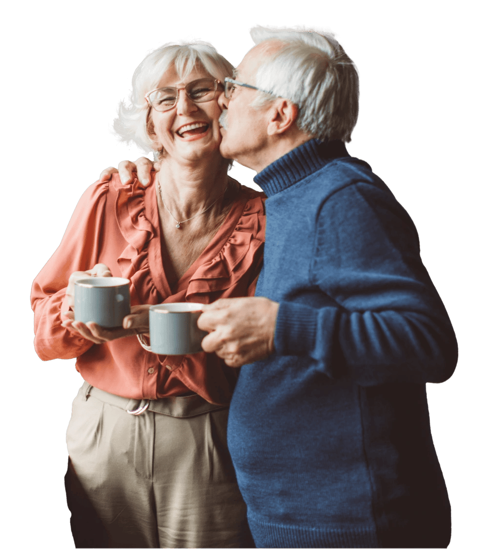 Glueckliche-Großeltern-Kaffee-trinkend